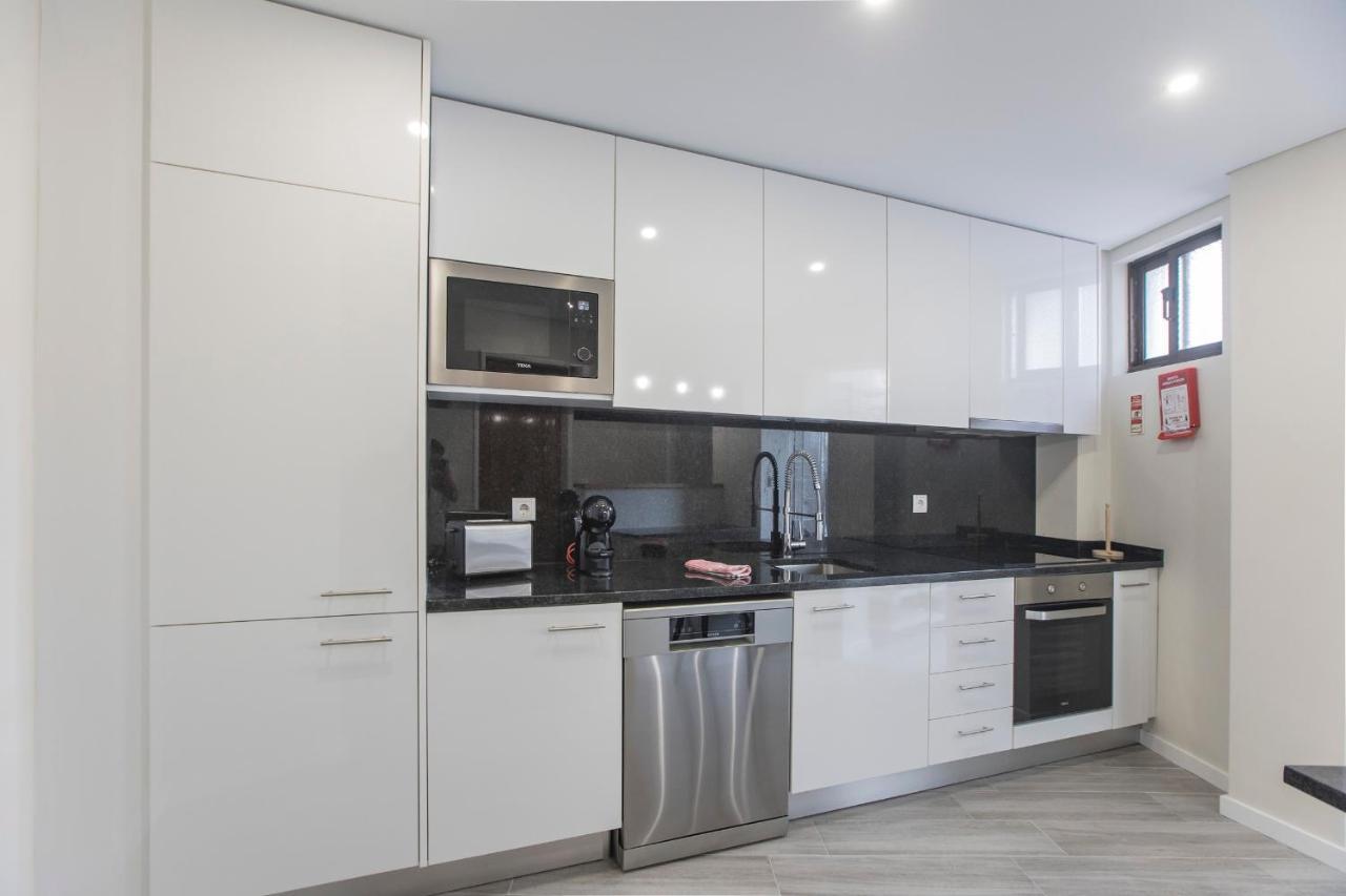 2Br Flat W/ Ac & Great Views By Lovelystay Вила-Нова-ди-Гая Экстерьер фото