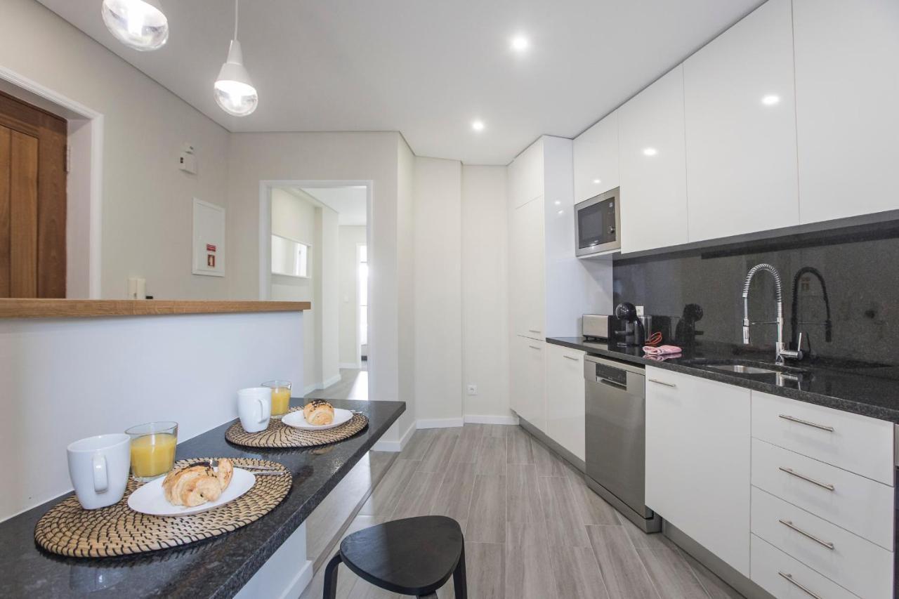 2Br Flat W/ Ac & Great Views By Lovelystay Вила-Нова-ди-Гая Экстерьер фото